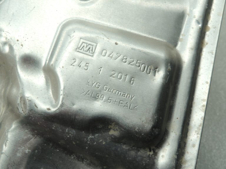 Oriģinālā Mercedes Benz W205 OM651 gaisa filtra kaste Gaisa filtra korpuss A6510900600