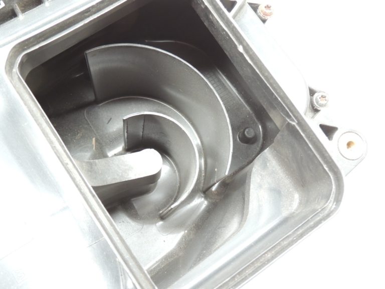 Oriģinālā Mercedes Benz W205 OM651 gaisa filtra kaste Gaisa filtra korpuss A6510900600