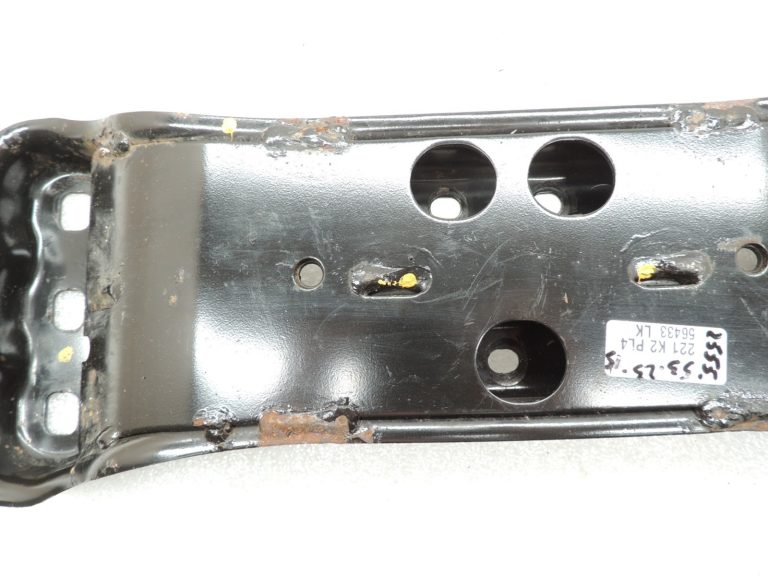 Oriģinālā Mercedes Benz W205 AMG C63 aizmugurējais automātiskās transmisijas stiprinājums A2052401702