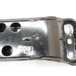 Oriģinālā Mercedes Benz W205 AMG C63 aizmugurējais automātiskās transmisijas stiprinājums A2052401702