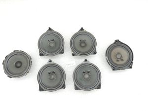 Oriģinālais Mercedes Benz W205 centrālo skaļruņu komplekts A2228200202 A2058204203