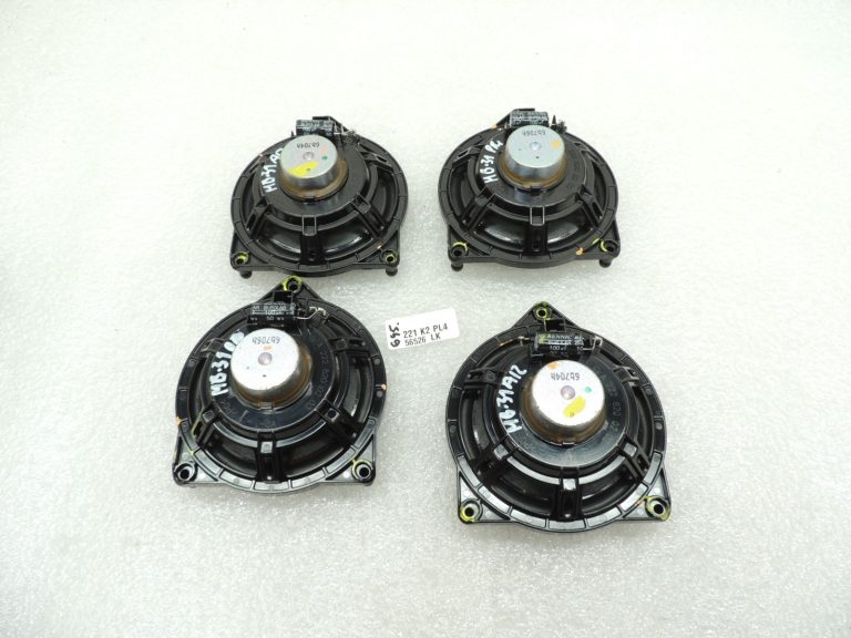 Oriģinālais Mercedes Benz W205 centrālo skaļruņu komplekts A2228200202 A2058204203