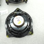 Oriģinālais Mercedes Benz W205 centrālo skaļruņu komplekts A2228200202 A2058204203