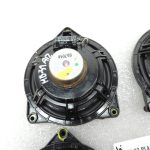 Oriģinālais Mercedes Benz W205 centrālo skaļruņu komplekts A2228200202 A2058204203