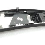 Oriģinālā Mercedes Benz W205 labās B-svārstgala augšējā apdare melna A2056900326
