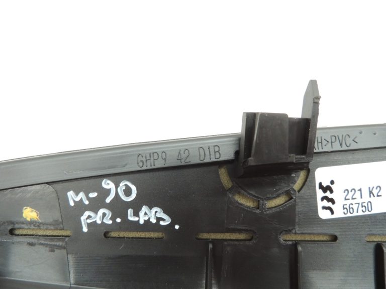 Oriģinālā Mazda 6 III GJ GL durvju paneļa priekšējā labā daļa GHP969371