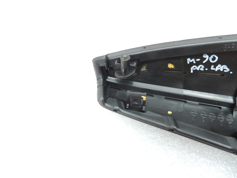 Oriģinālā Mazda 6 III GJ GL durvju paneļa priekšējā labā daļa GHP969371