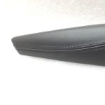 Oriģinālā Mazda 6 III GJ GL durvju paneļa roku balsts aizmugurējais kreisais GHK169396