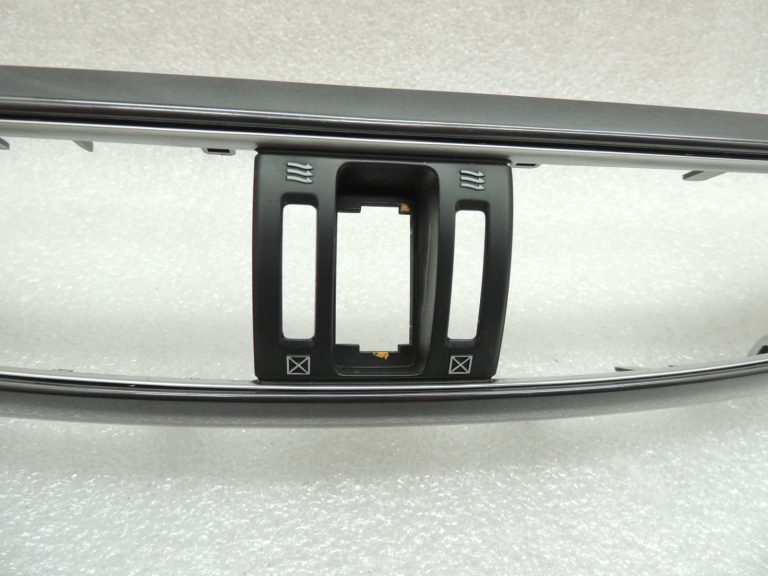 Oriģinālā Mazda 6 III GJ instrumentu paneļa apdare GN5 DARK METAL GHP955150D08