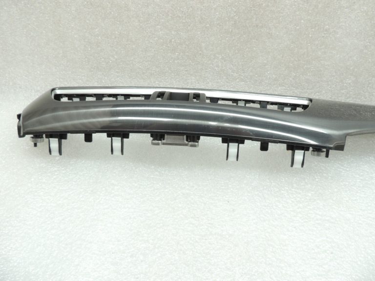 Oriģinālā Mazda 6 III GJ instrumentu paneļa apdare GN5 DARK METAL GHP955150D08