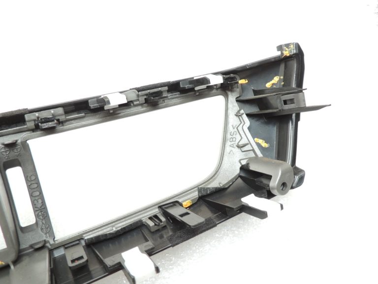 Oriģinālā Mazda 6 III GJ instrumentu paneļa apdare GN5 DARK METAL GHP955150D08