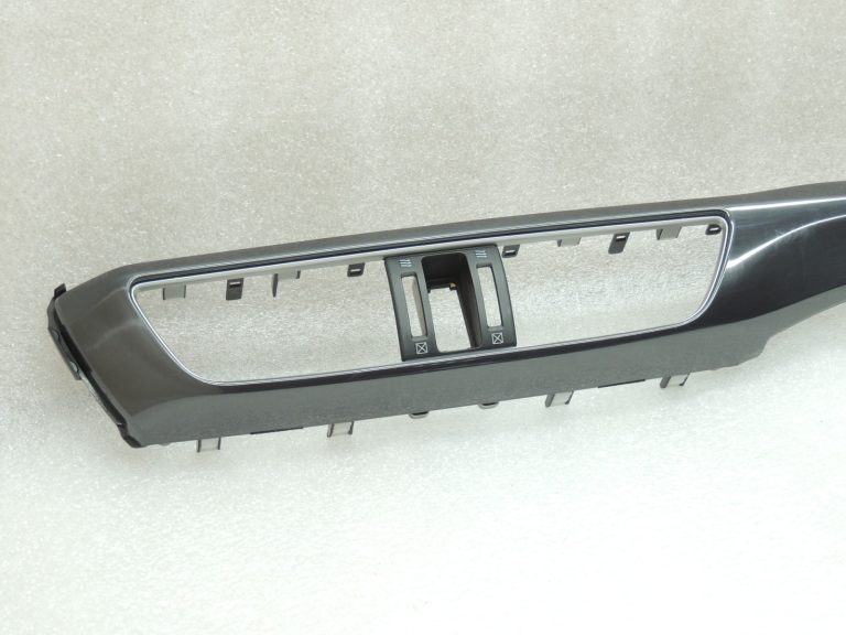Oriģinālā Mazda 6 III GJ instrumentu paneļa apdare GN5 DARK METAL GHP955150D08