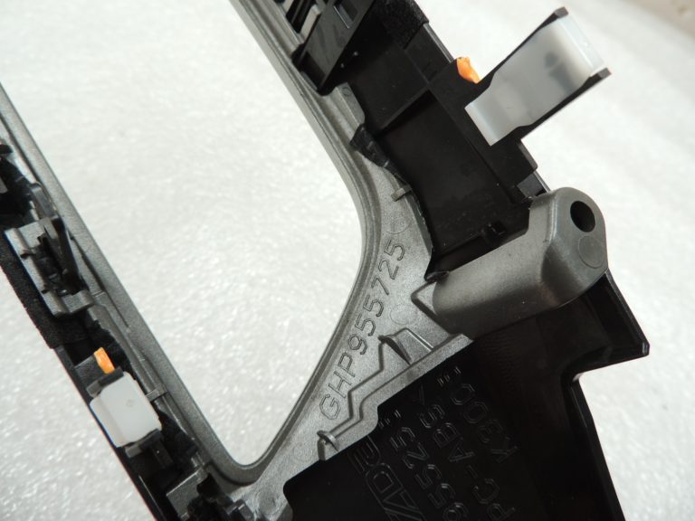 Oriģinālā Mazda 6 III GJ instrumentu paneļa apdare GN5 DARK METAL GHP955150D08