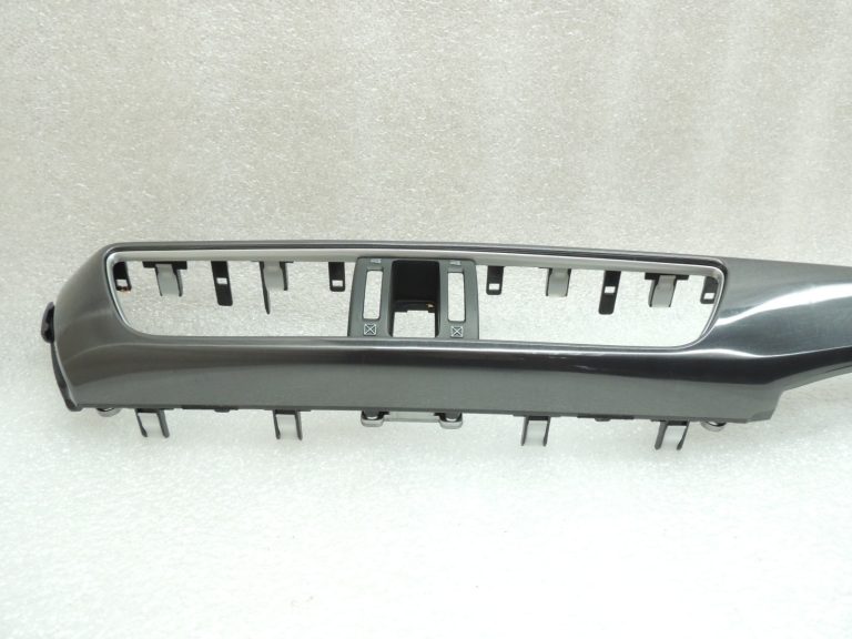 Oriģinālā Mazda 6 III GJ instrumentu paneļa apdare GN5 DARK METAL GHP955150D08