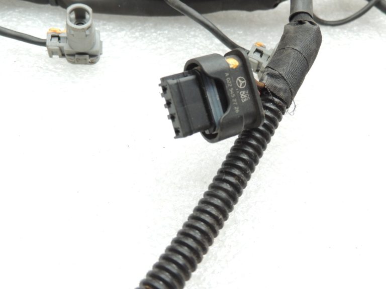 Mercedes B-klases W245 2.0 CDi OM640 Dzinēja elektroinstalācijas instalācija A6401505033