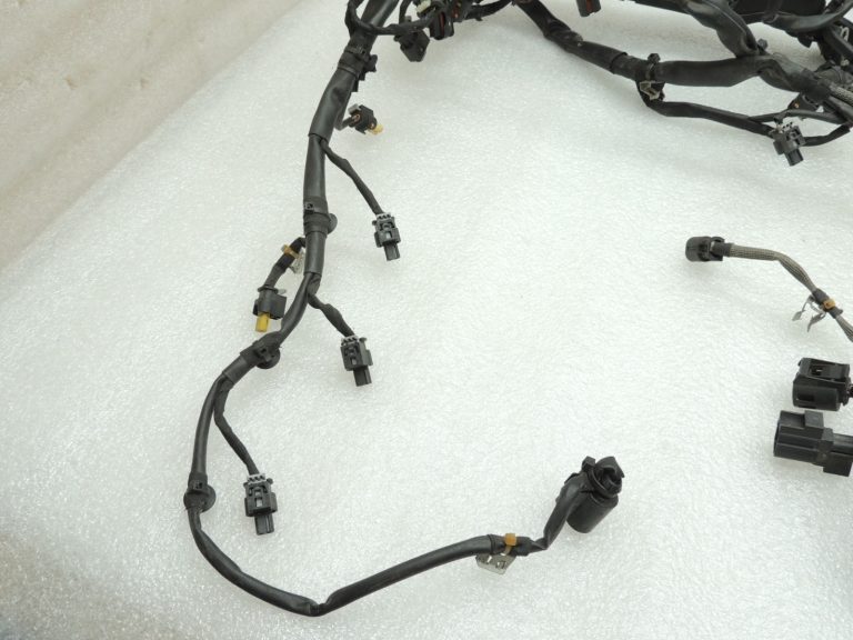 Oriģinālā Mercedes Benz W205 AMG C63 M177 motora elektroinstalācijas instalācija Motora elektroinstalācijas instalācija A1771500900