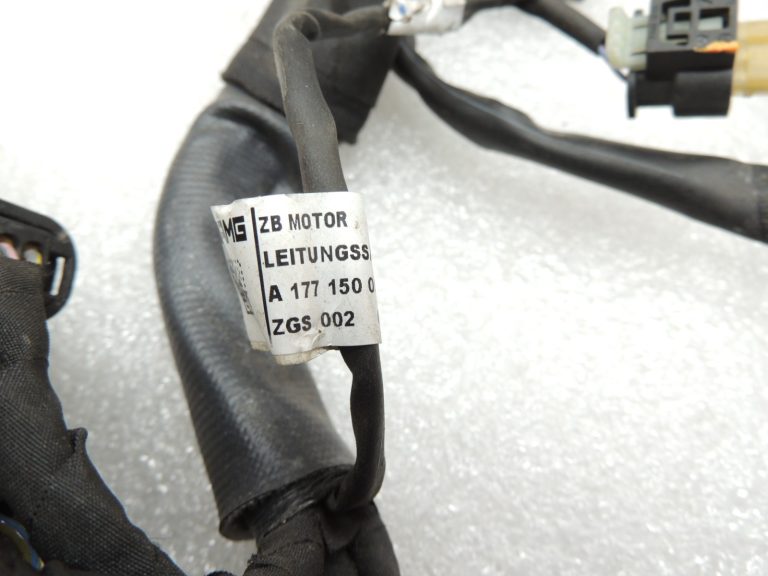 Oriģinālā Mercedes Benz W205 AMG C63 M177 motora elektroinstalācijas instalācija Motora elektroinstalācijas instalācija A1771500900