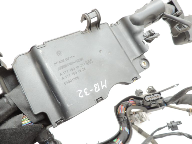 Oriģinālā Mercedes Benz W205 AMG C63 M177 motora elektroinstalācijas instalācija Motora elektroinstalācijas instalācija A1771500900