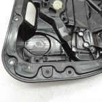 Mercedes-Benz C-klase W205 Logu regulatora mehānisms aizmugurējais labais A2057308004