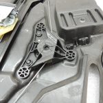 Mercedes-Benz C-klase W205 Logu regulatora mehānisms aizmugurējais labais A2057308004