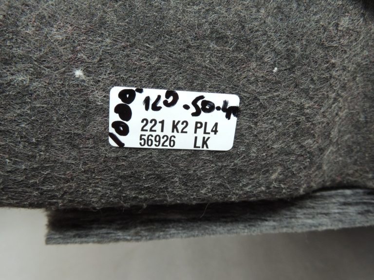 Oriģinālā Mercedes Benz W205 sedana bagāžnieka sānu apdare kreisā A2056900825