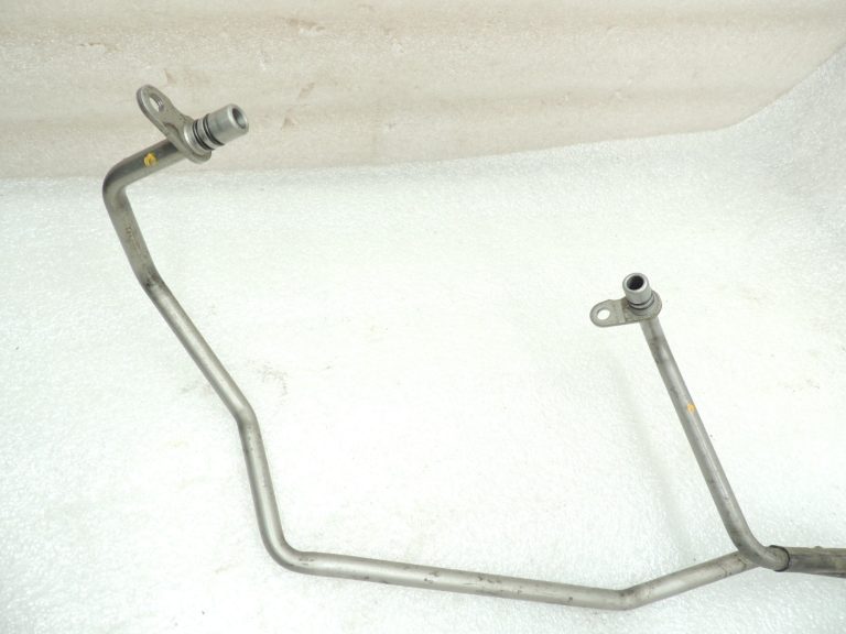 Oriģinālā aprīkojuma Mercedes Benz W205 transmisijas eļļas caurule Eļļas dzesēšanas caurules A6511805330 A6511805430
