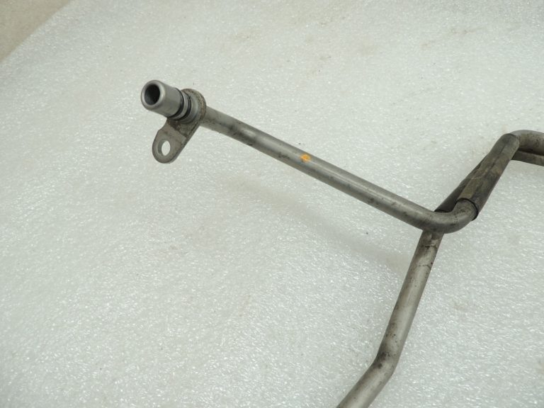 Oriģinālā aprīkojuma Mercedes Benz W205 transmisijas eļļas caurule Eļļas dzesēšanas caurules A6511805330 A6511805430