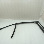 Mercedes W205 sedans hromēta durvju loga aizmugurējā loga blīvējums kreisajā pusē A2057355300