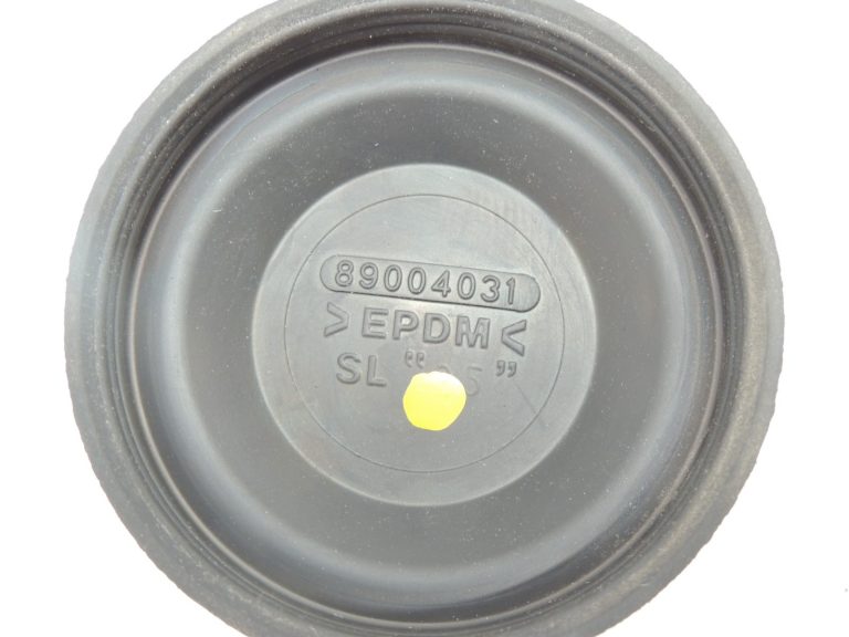 Opel Omega B halogēno lukturu vāka vāciņš 88204115