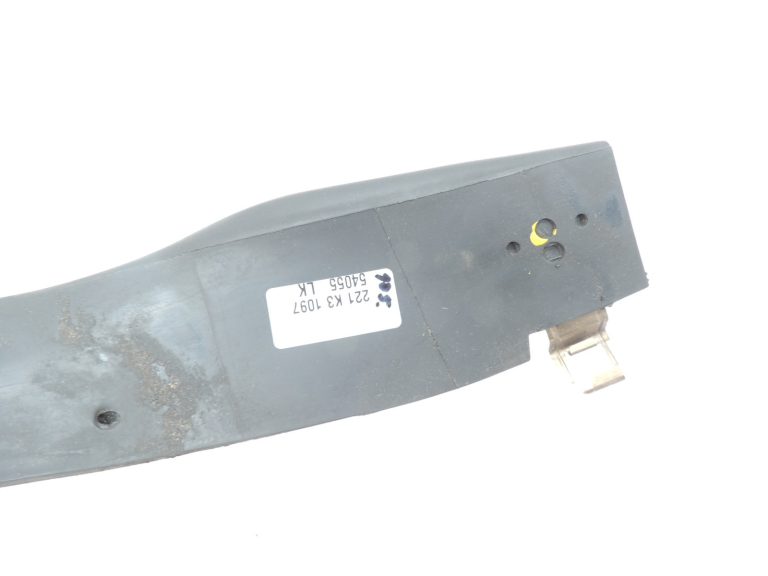 Volvo XC90 I 2003-2010 Priekšējo lukturu gumijas blīvējuma sloksne labajā pusē 30698152