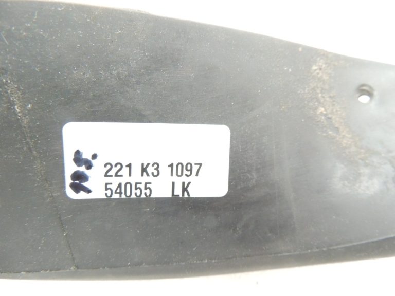 Volvo XC90 I 2003-2010 Priekšējo lukturu gumijas blīvējuma sloksne labajā pusē 30698152
