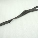 Volvo XC90 I 2003-2010 Priekšējo lukturu gumijas blīvējuma sloksne labajā pusē 30698152