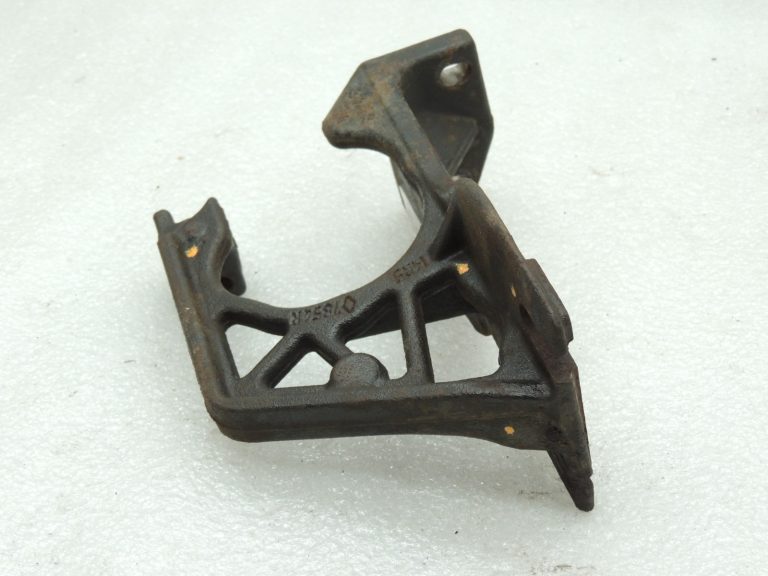 Opel Vivaro B Renault Trafic III R9M Katalizatora kronšteins 95517948