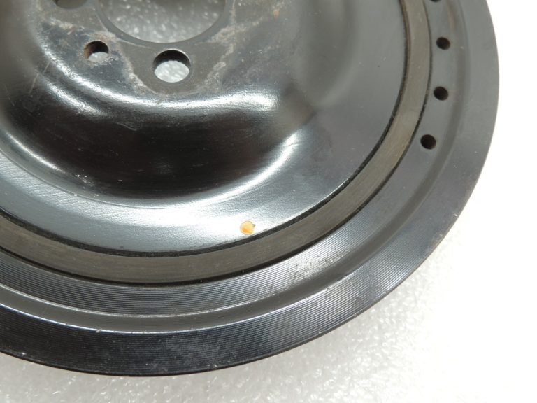 Opel Insignia A Astra J Zafira C 2.0 CDTi kloķvārpstas skriemelis 55563401