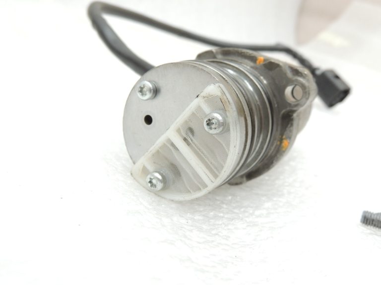 VW SKODA AUDI 4Motion HAA450 Aizmugurējās ass piedziņas Haldex sūknis 0AY598549A