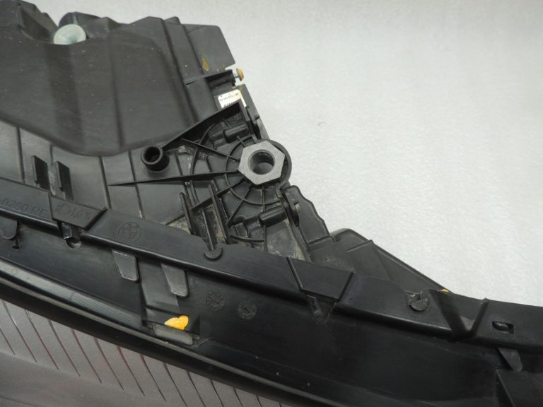 BMW 5. sērijas G30 G31 F90 LED priekšējais labās puses galvenais lukturis 7439184