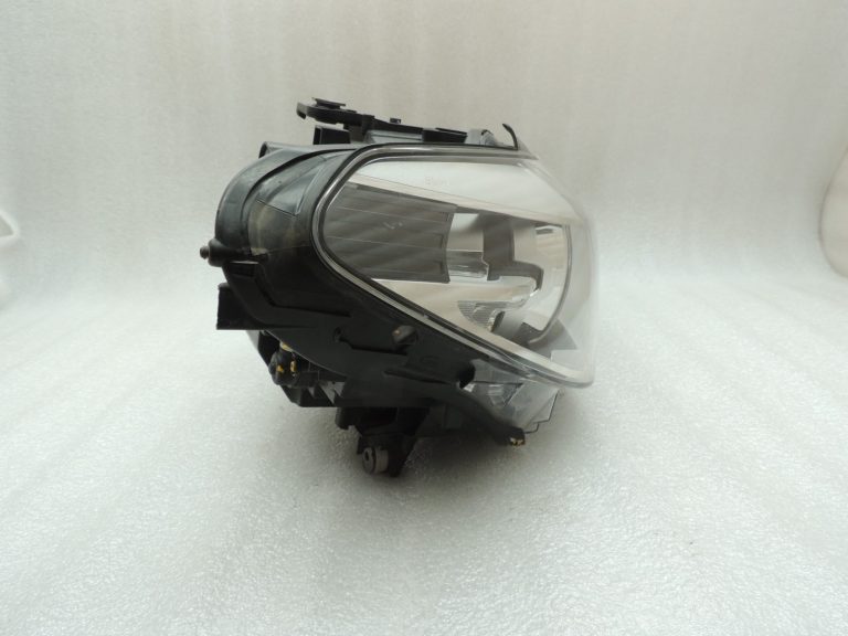 BMW 5. sērijas G30 G31 F90 LED priekšējais labās puses galvenais lukturis 7439184
