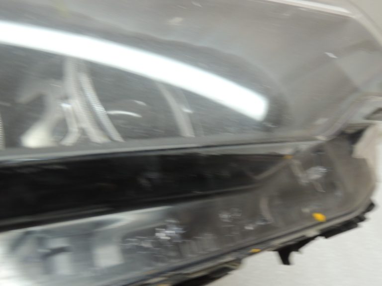 BMW 5. sērijas G30 G31 F90 LED priekšējais labās puses galvenais lukturis 7439184
