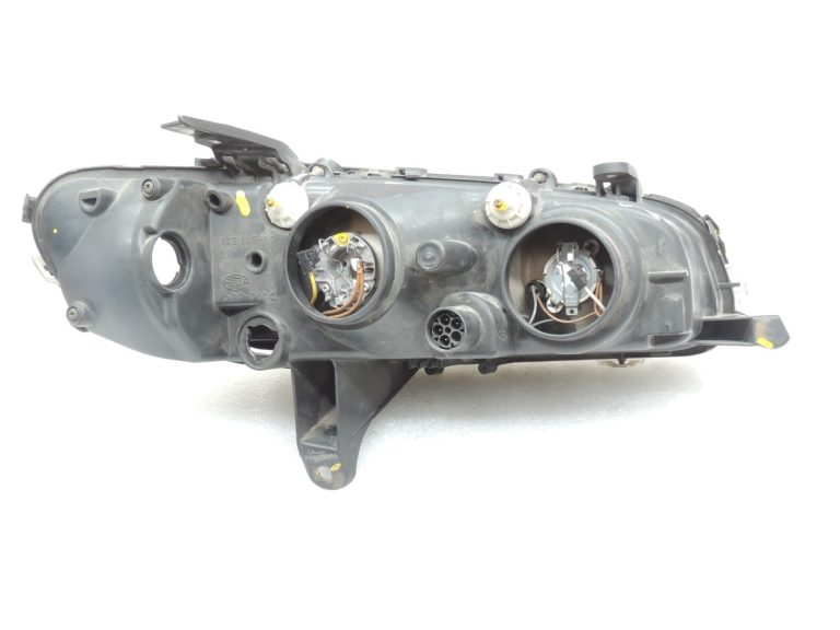 Opel Omega B halogēna lukturi kreisie galvenie lukturi 90487567