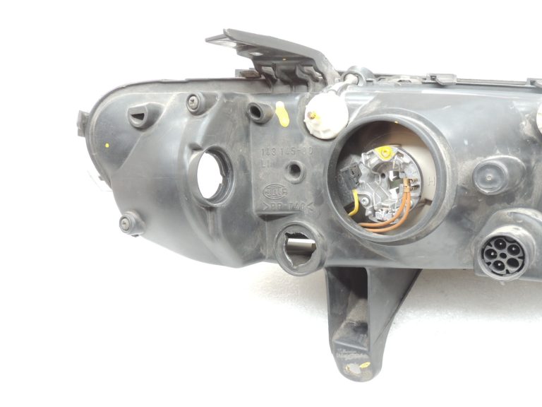 Opel Omega B halogēna lukturi kreisie galvenie lukturi 90487567