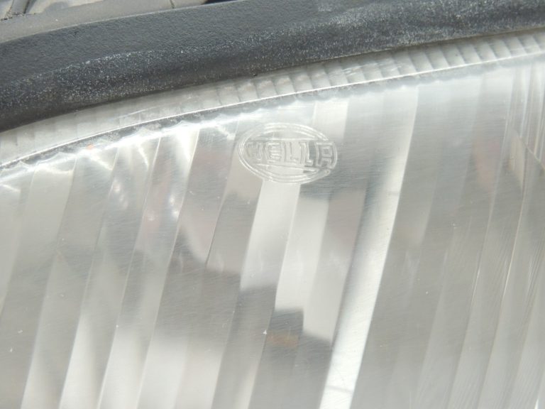 Opel Omega B halogēna lukturi kreisie galvenie lukturi 90487567
