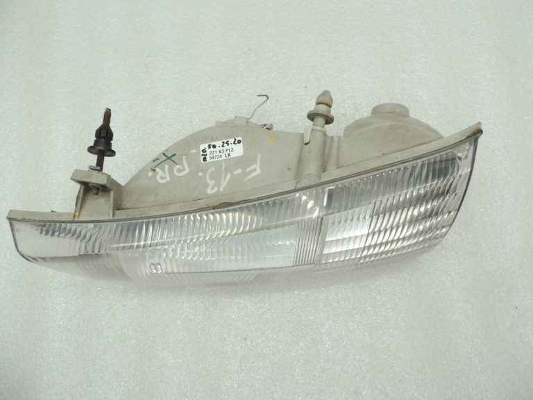 Ford Windstar priekšējais kreisais galvenais lukturis F78B13N087B