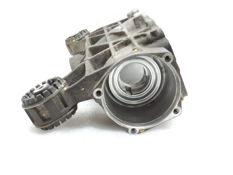 VW Tiguan 5N Sharan 7N 4Motion HAA450 Aizmugures tilta pārnesumkārbas korpuss labajā pusē