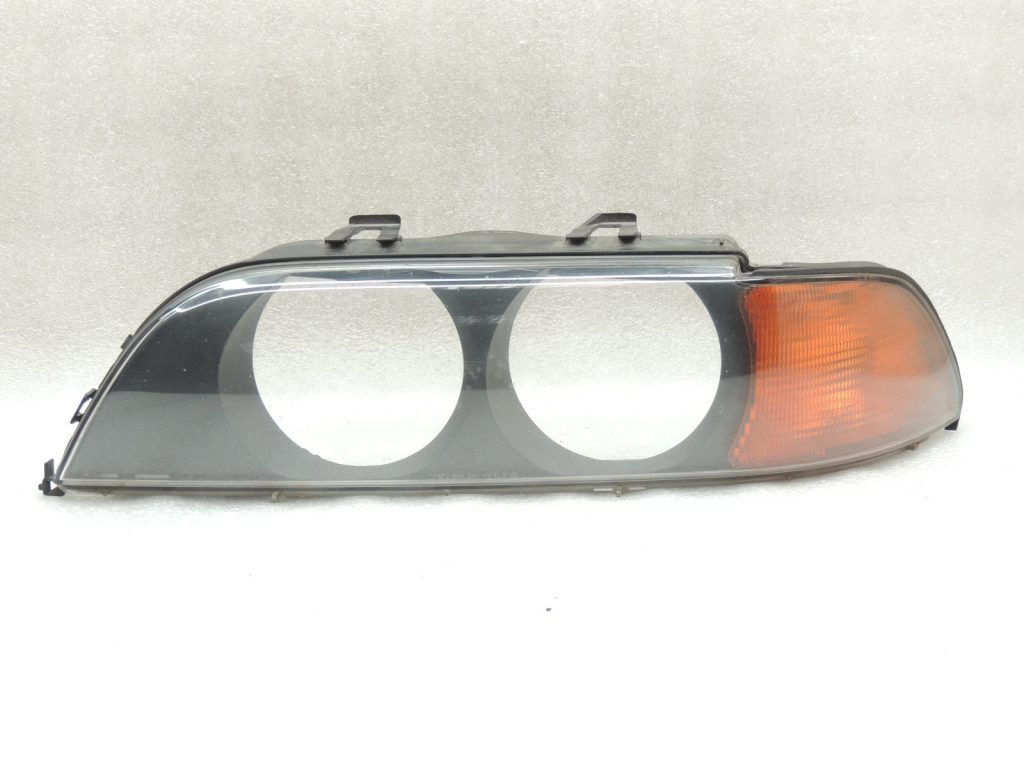 Оригинальное стекло передней левой фары BMW 5 Series E39 HELLA 145511-00