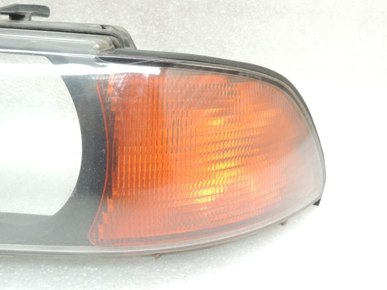 Oriģinālais BMW 5. sērijas E39 priekšējā luktura stikls priekšējais kreisais HELLA 145511-00