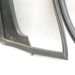 Opel Zafira C Aizmugurējā labās puses durvju loga blīvējums 13260088