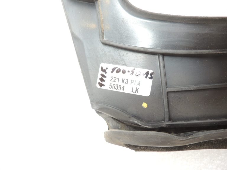Opel Zafira C Aizmugurējā labās puses durvju loga blīvējums 13260088