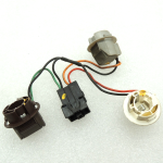 Saab 9-5 I kombi aizmugurējā apgaismojuma spuldzes turētājs kreisajā pusē 4914776