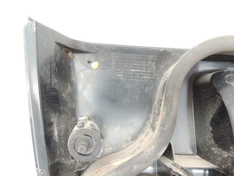 Saab 9-5 I Kombi aizmugurējais kreisais iekšējais aizmugurējais lukturis 4914636