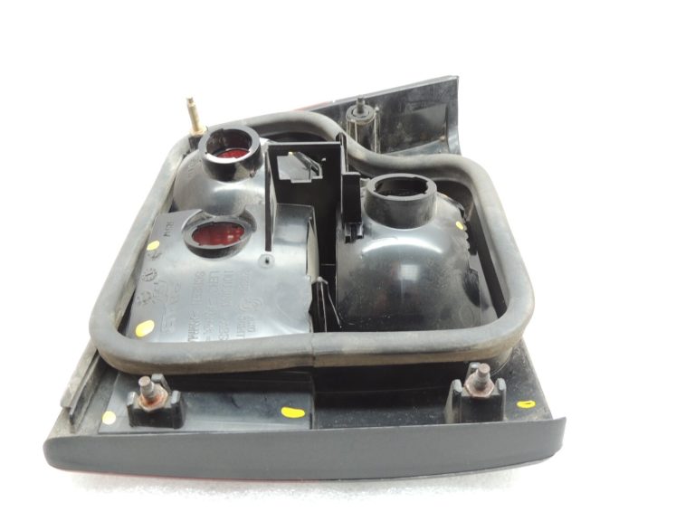 Saab 9-5 I Kombi aizmugurējais kreisais iekšējais aizmugurējais lukturis 4914636